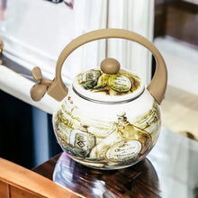 Afbeelding in Gallery-weergave laden, Meyerhoff Toscana fluitketel 2,2L – Emaille inductie fluitketel – Traditioneel Toscaans design – Beige