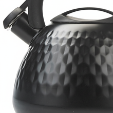 Afbeelding in Gallery-weergave laden, Altom Design Gordon Fluitketel 2,7 L – RVS Mat Zwart – Uniek Ruitpatroon – Inductie &amp; Alle Warmtebronnen